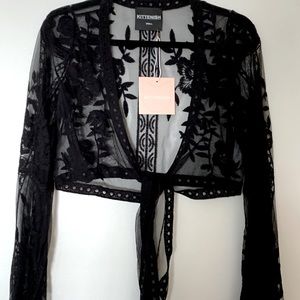 Kittenish black lace cover up top NWT